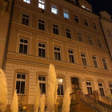 Byt s krásnou vyhlídkou na hotel Imperial Karlovy Vary Exterior foto